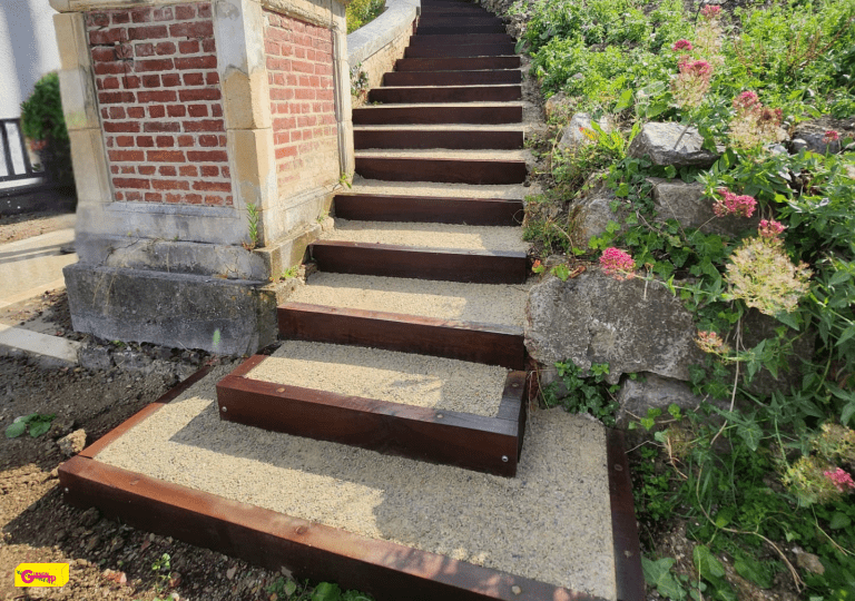 Photographie d'un escalier en azobé (Calvados)