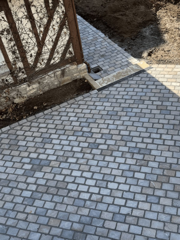 Aménagement cour - Cour en pavés
