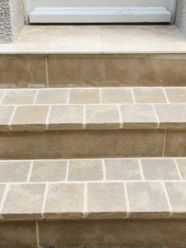 Amenagement jardin - pose d'escaliers - Escaliers en pavés